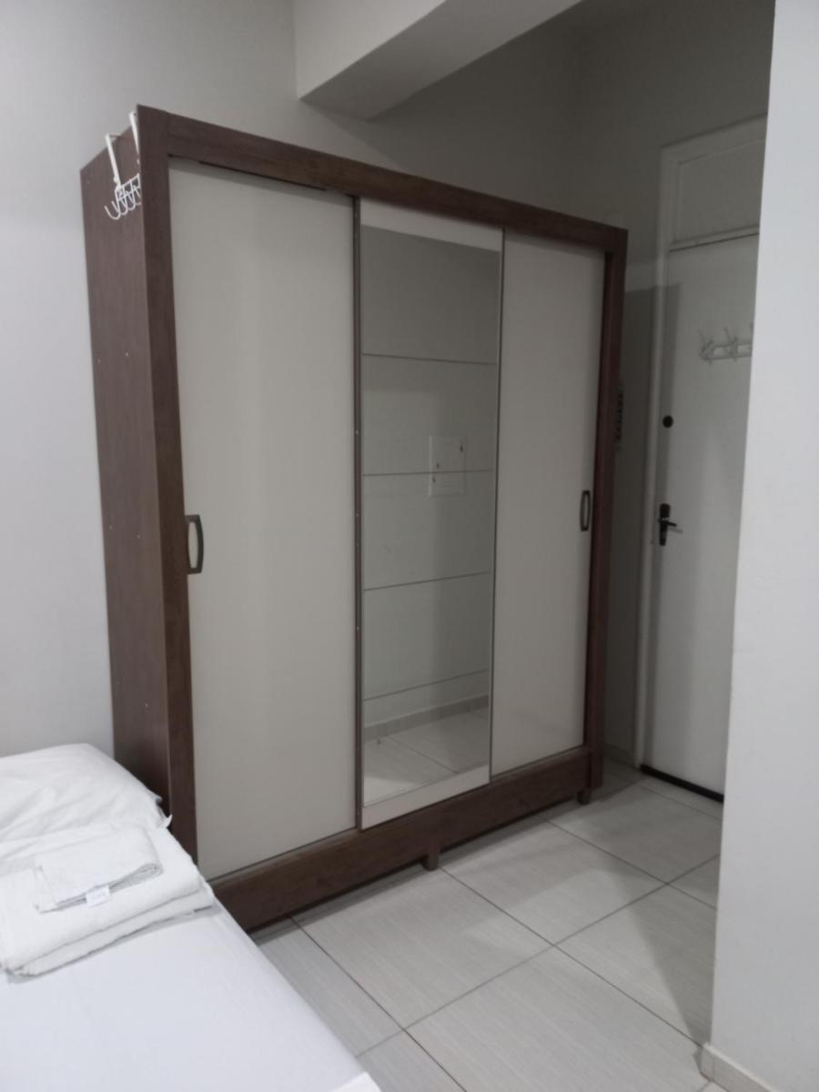 Quitinete - No centro de Londrina - Housity