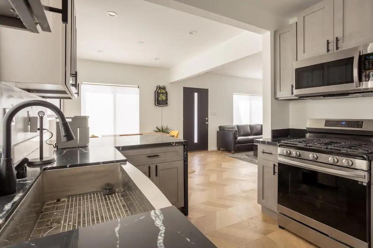 Suitetrails - Coziest 1BD Bungalow 8min from airport, 4 min SoFi