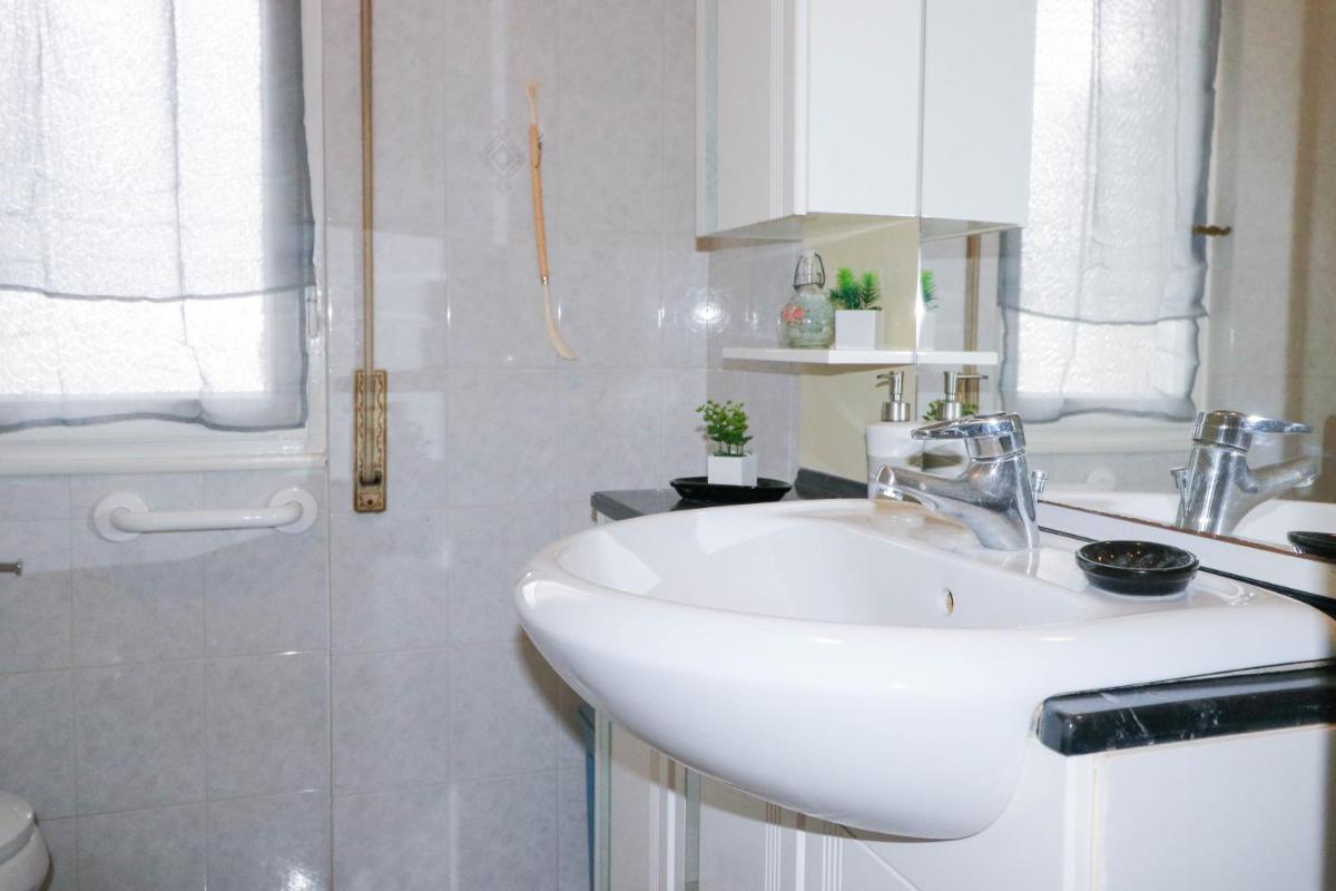 H11 [Arma Vista Mare Panoramica] - Housity