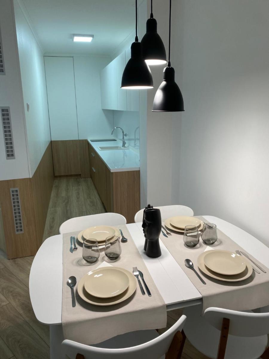 Apartment 42 - Housity