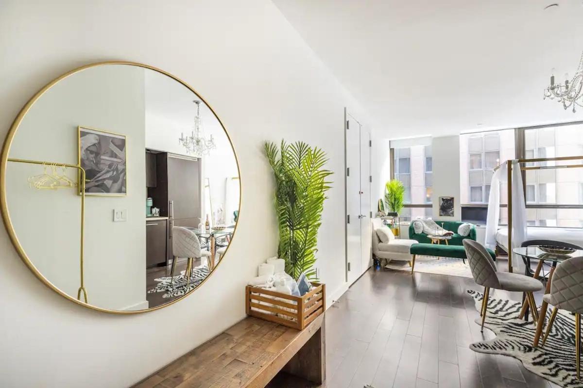 Wall Street Suites by Orchard Group - Housity