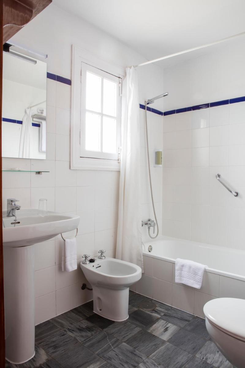 Hotel Tugasa Convento San Francisco - Housity
