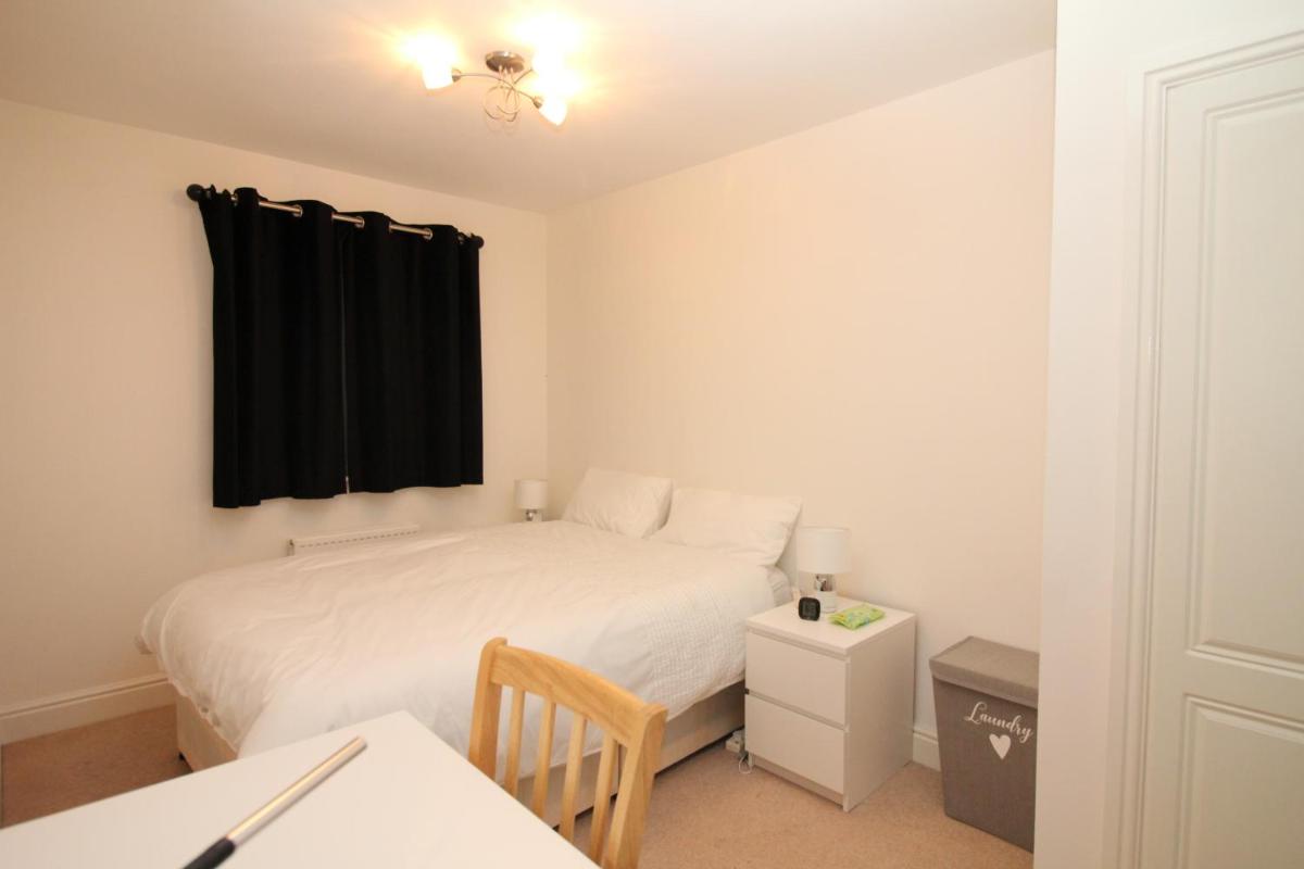 Elegant Guest House - Housity