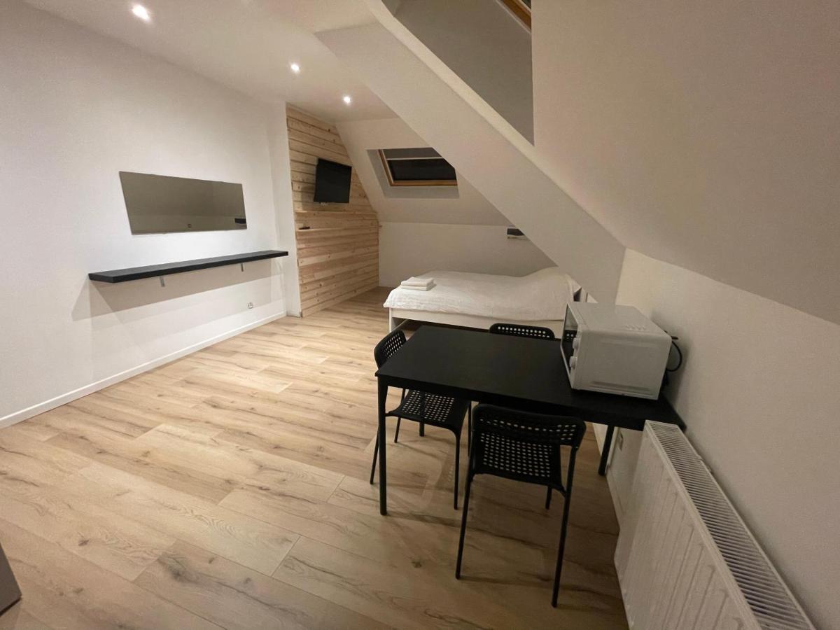 Room of Tournai 4 - Housity