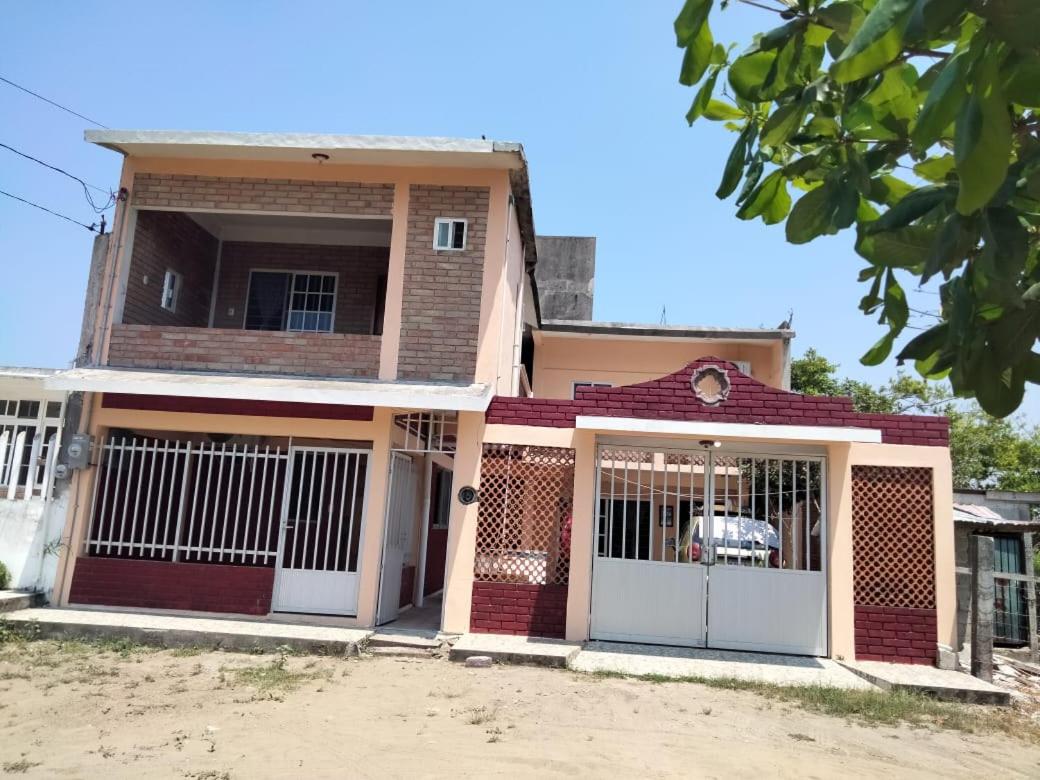 CASA EL DELFÍN ROSADO - Housity