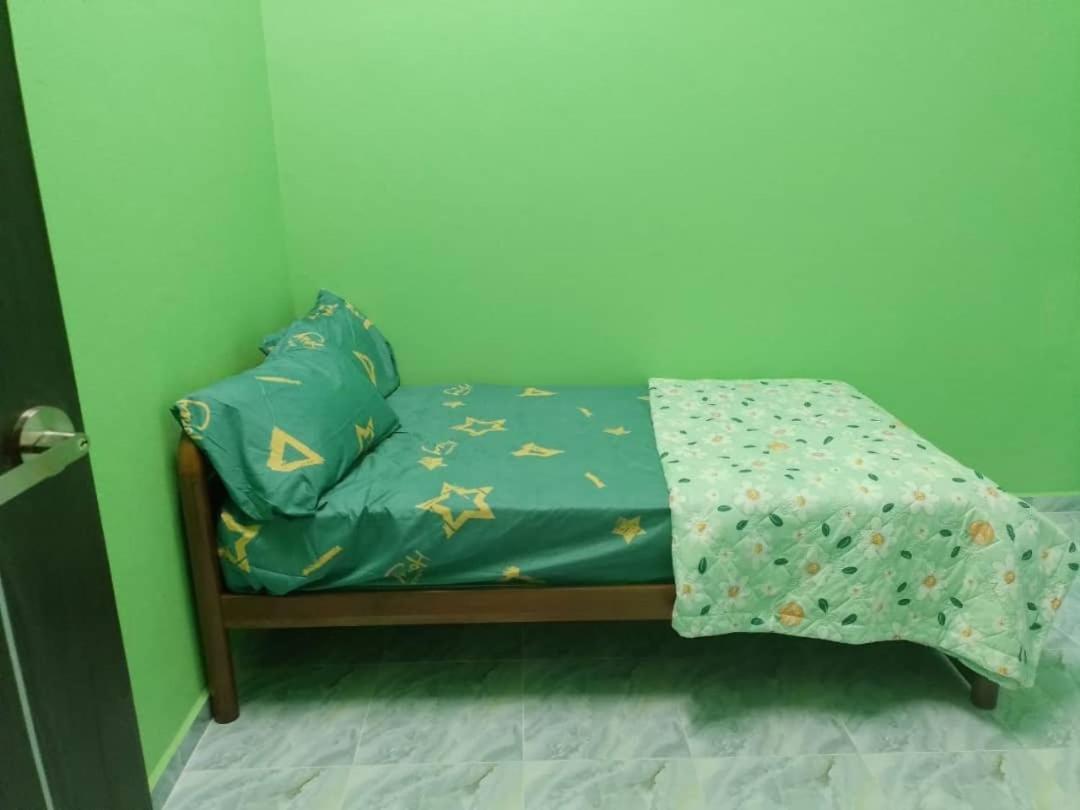 PCB PURPLE GUEST HOUSE - Housity