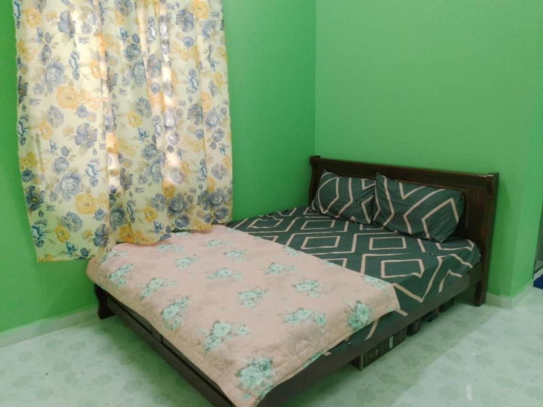 PCB PURPLE GUEST HOUSE - Housity