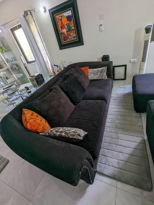 Suitetrails - Elegant Oasis - Modern Townhome, New Furnishings, Premium Mattresses - Sleeps 5 Comfortably