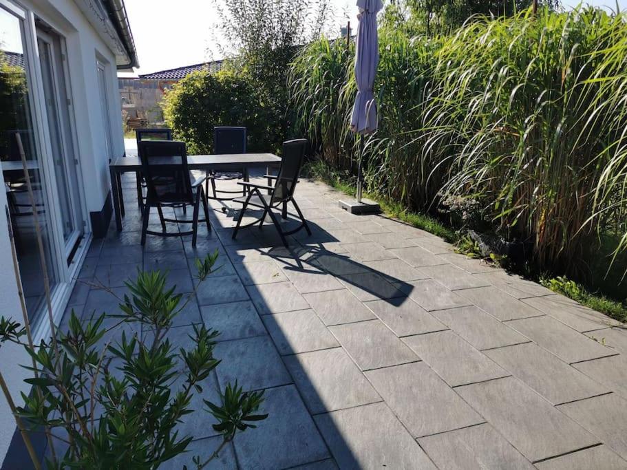 Bungalow mit 200 qm Wohnfläche :) - Housity