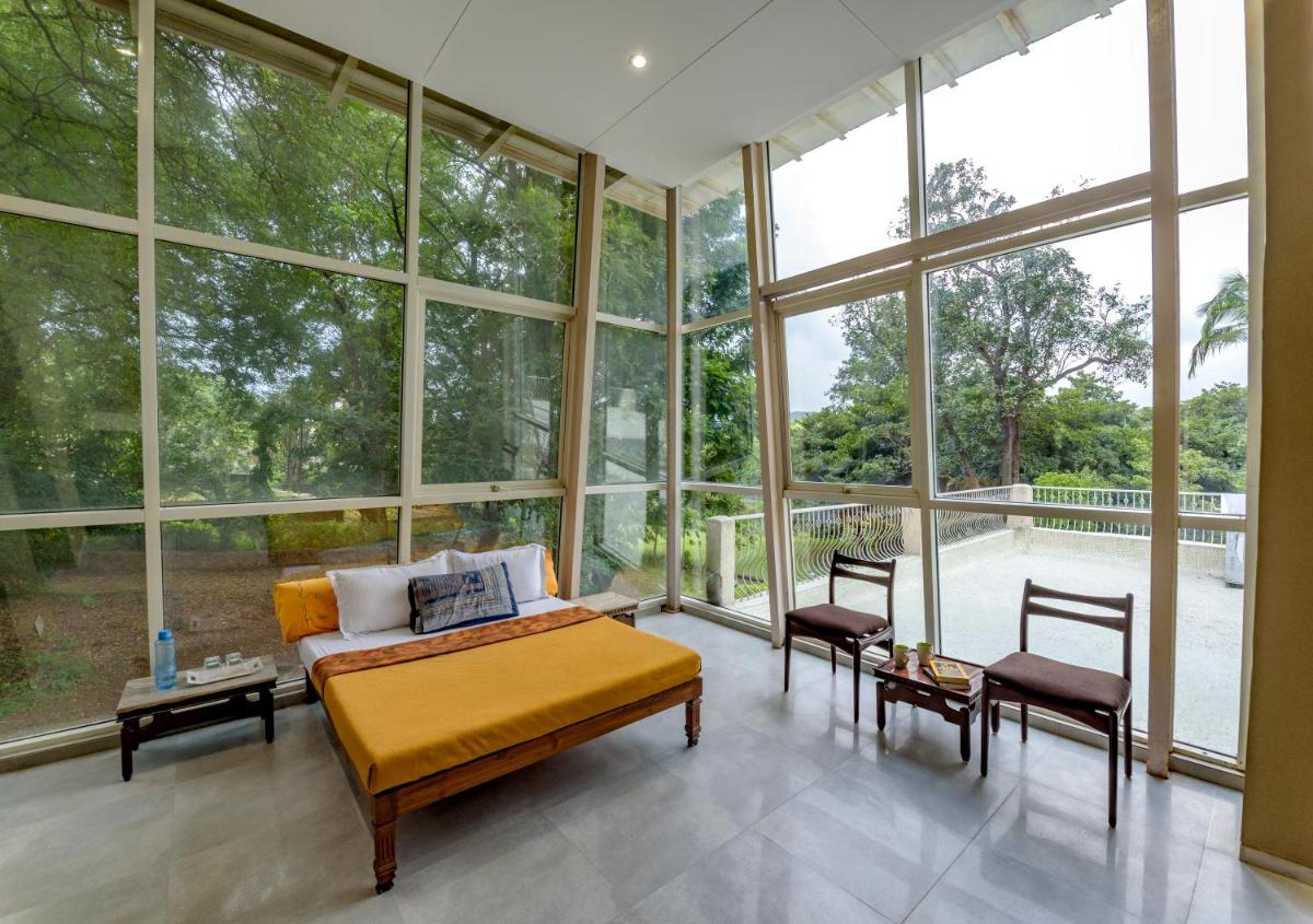 SaffronStays Riverscape Villa, Karjat - Housity