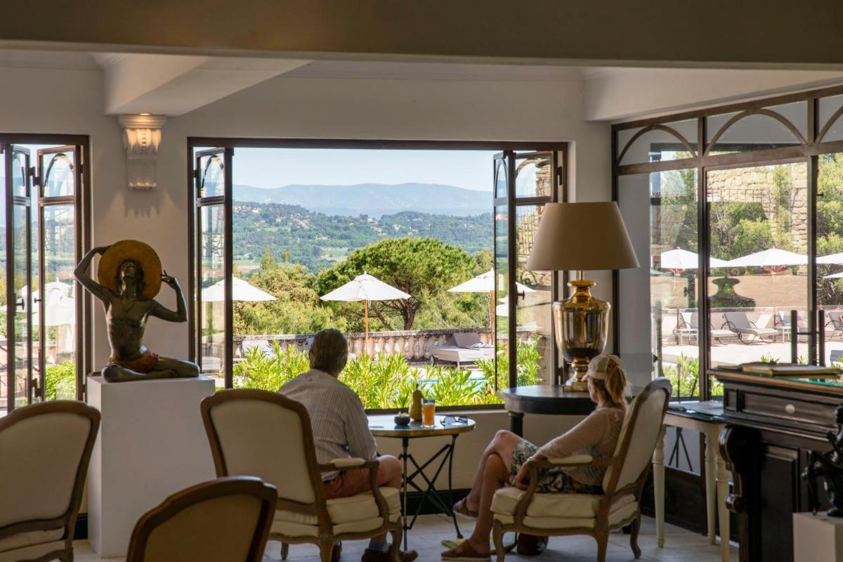 Vue générale sur la montagne ou vue sur la montagne depuis l'hôtel
