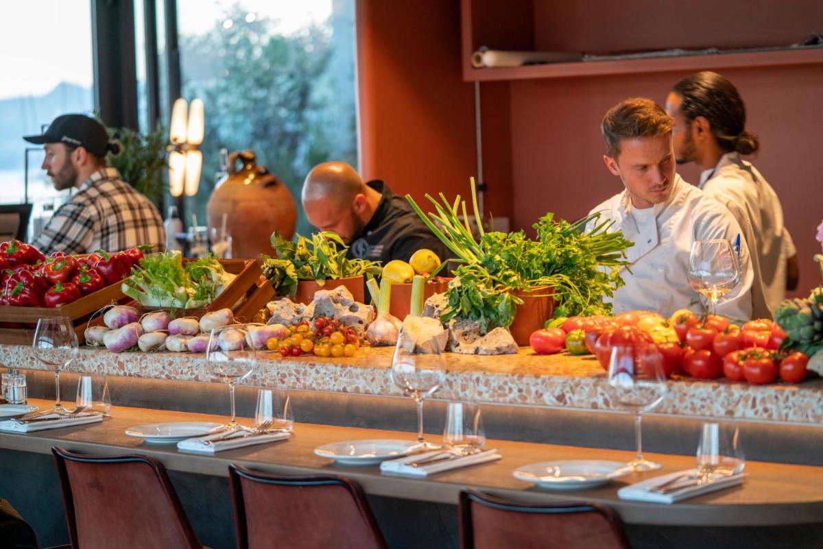 Nourriture dans l'hôtel ou à proximité