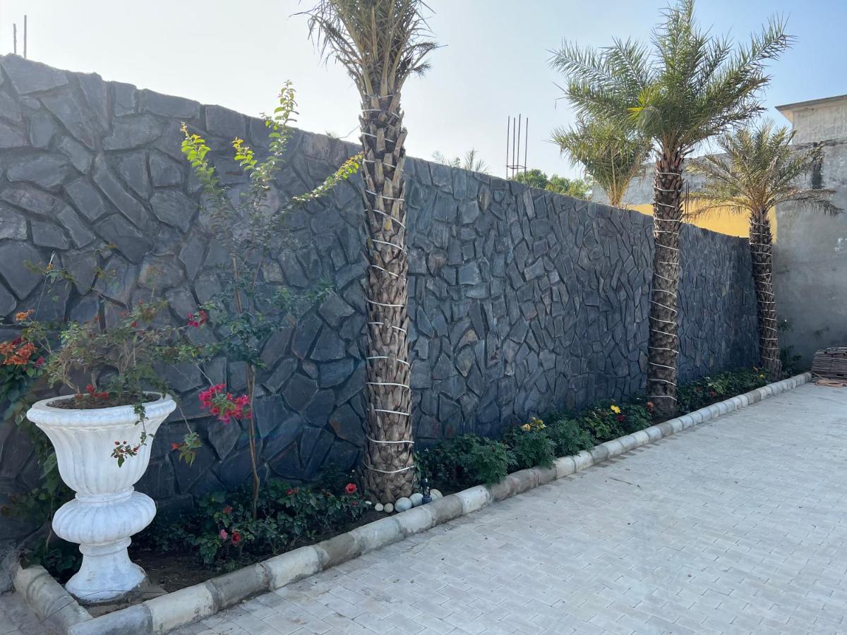 Thukral Farm 3 room - Housity