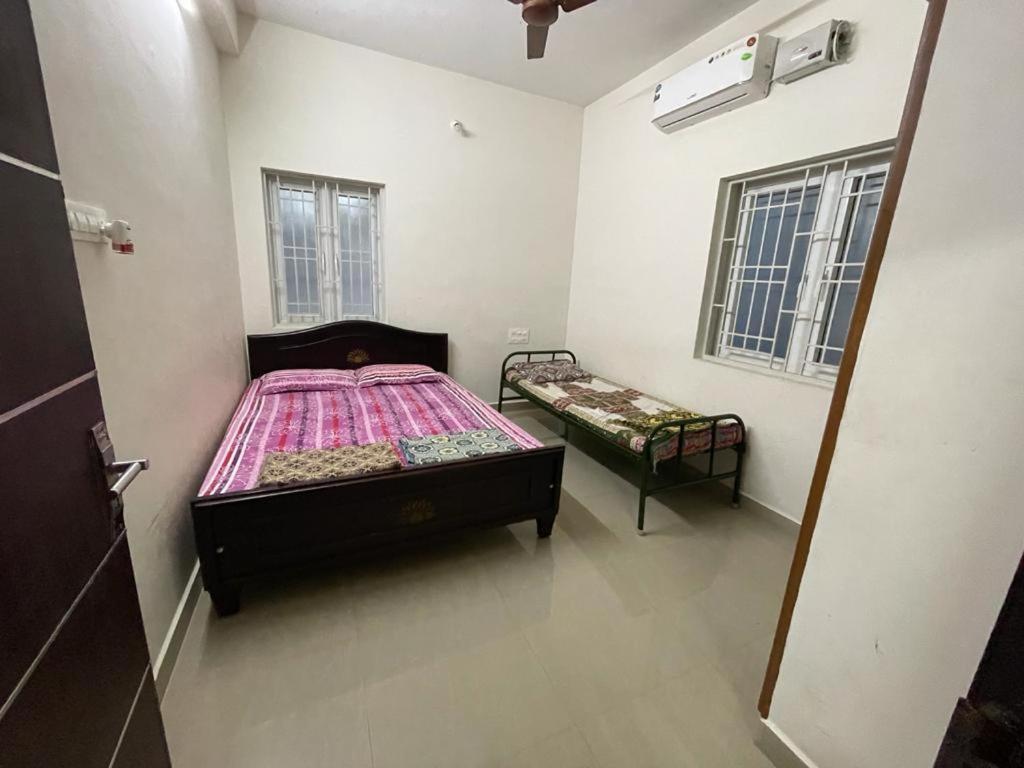 Sri Nivas - Housity