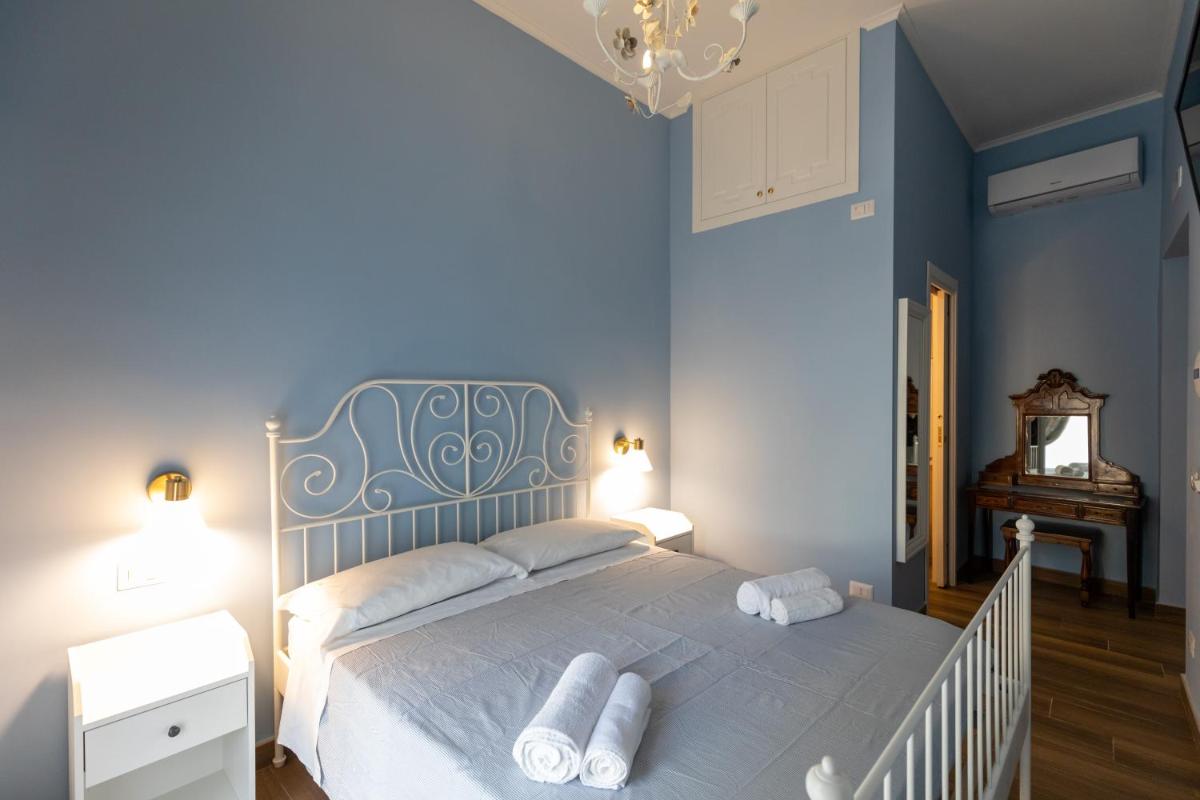 Suitetrails - Palazzo del Principe San Severo 3 bedrooms & Terrace!