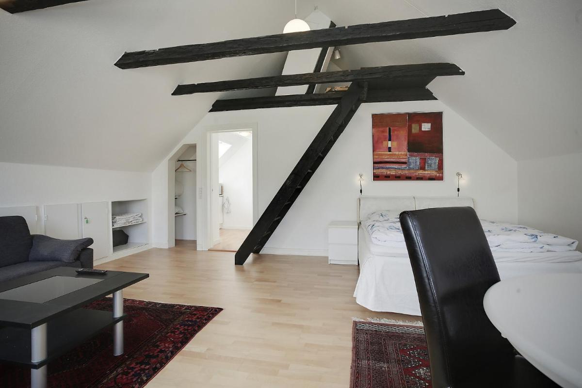 Skovbakkens B&B - Housity