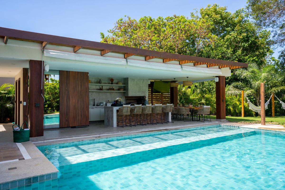 Sauipe House D10 - Mansão 6 suítes com luxo e conforto - Housity