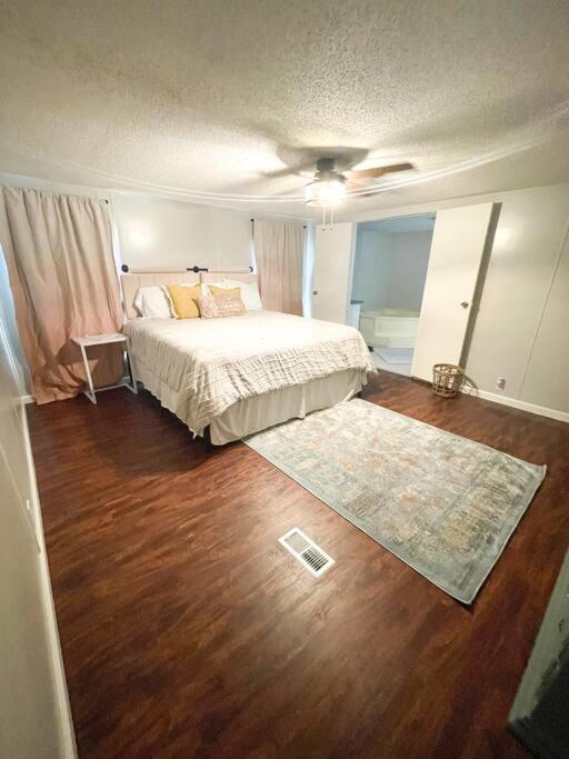 Centrally located 3 bedroom - Housity