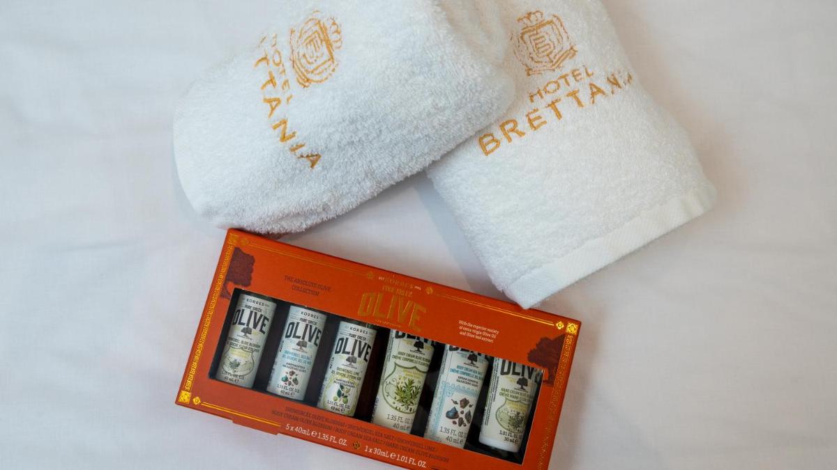 Brettania Hotel - Housity