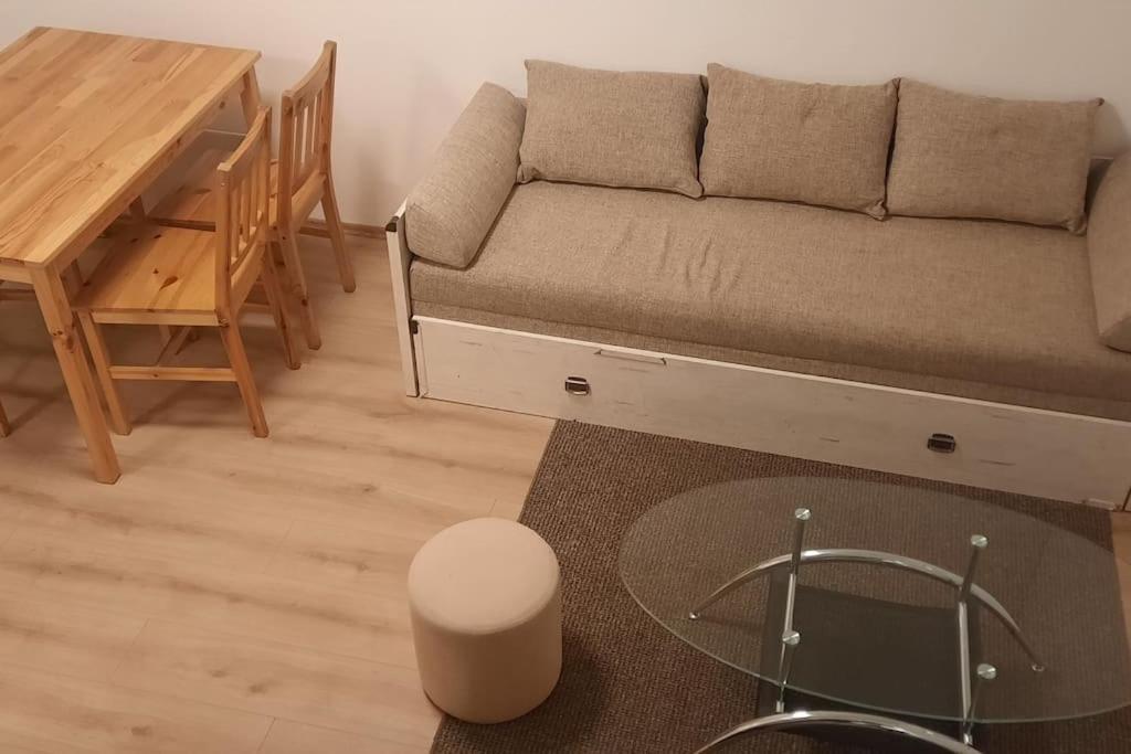 Old Cherry Apartment - Housity