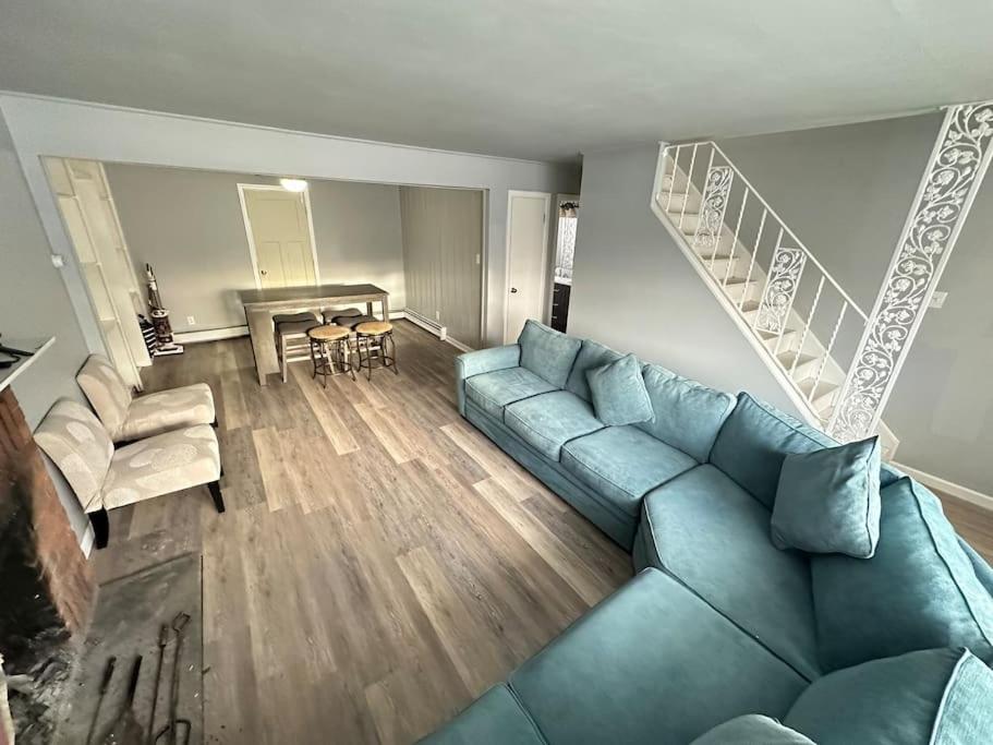 Cozy Home in quiet area/Close to all/Albany DT - Housity