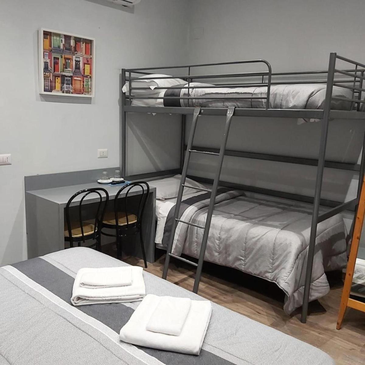 Hotel Convertini - Housity
