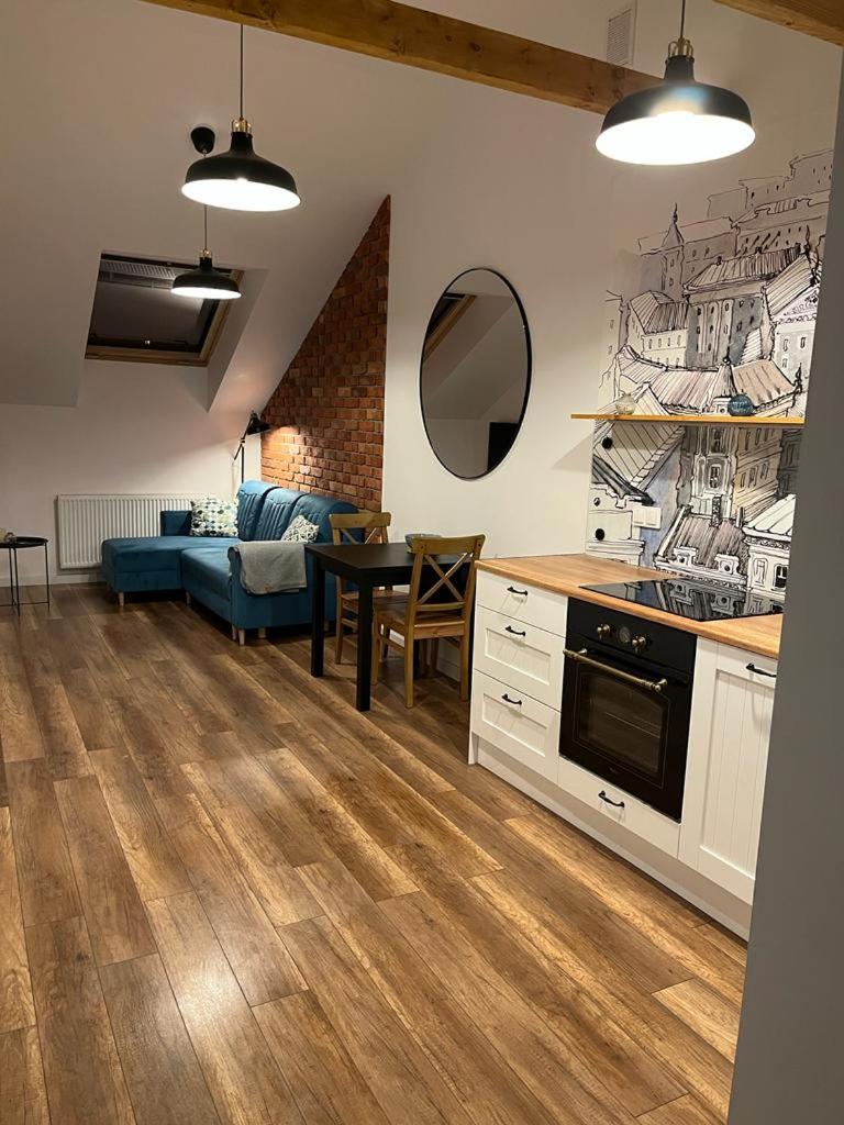 Apartamenty na Poddaszu- Tatarska 4 - Housity