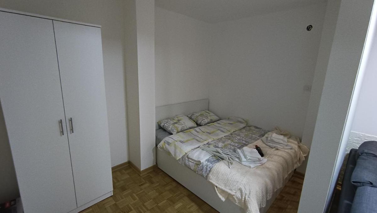 Trgovacka Zarkovo - Apartman - Housity