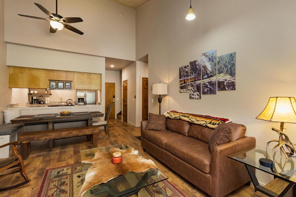 Cascade Village 364 - Housity