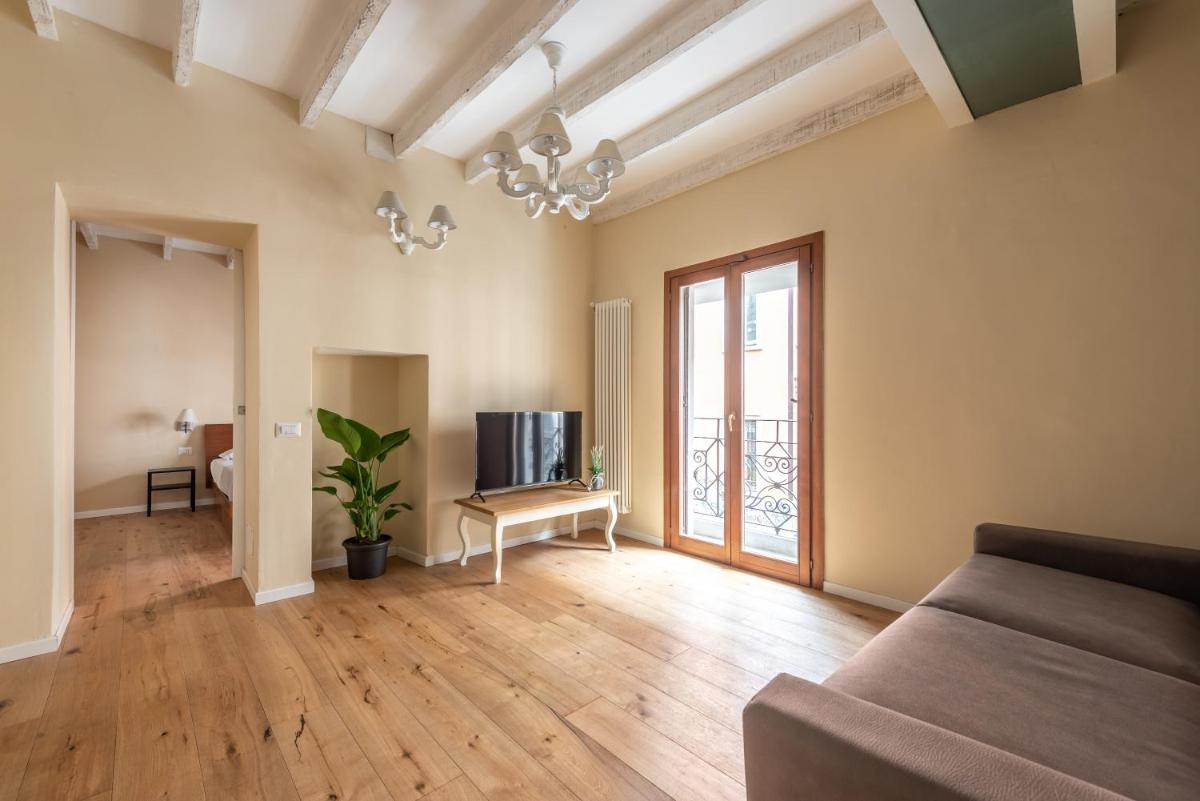 We Home - Tadino House - Porta Venezia, Milano - Housity