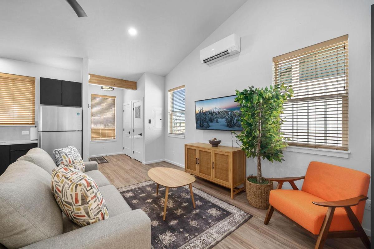 Mt Jefferson Cottage - Housity