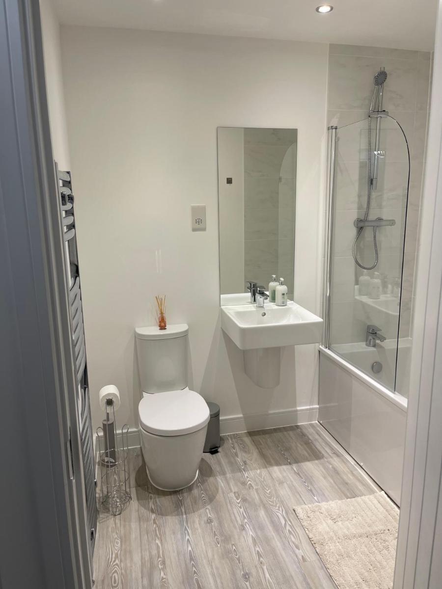 Ebbsfleet Luxe - Housity