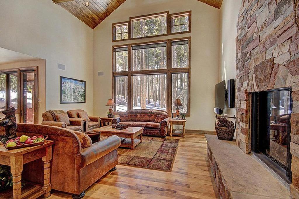 Ski Hill Lodge - Housity