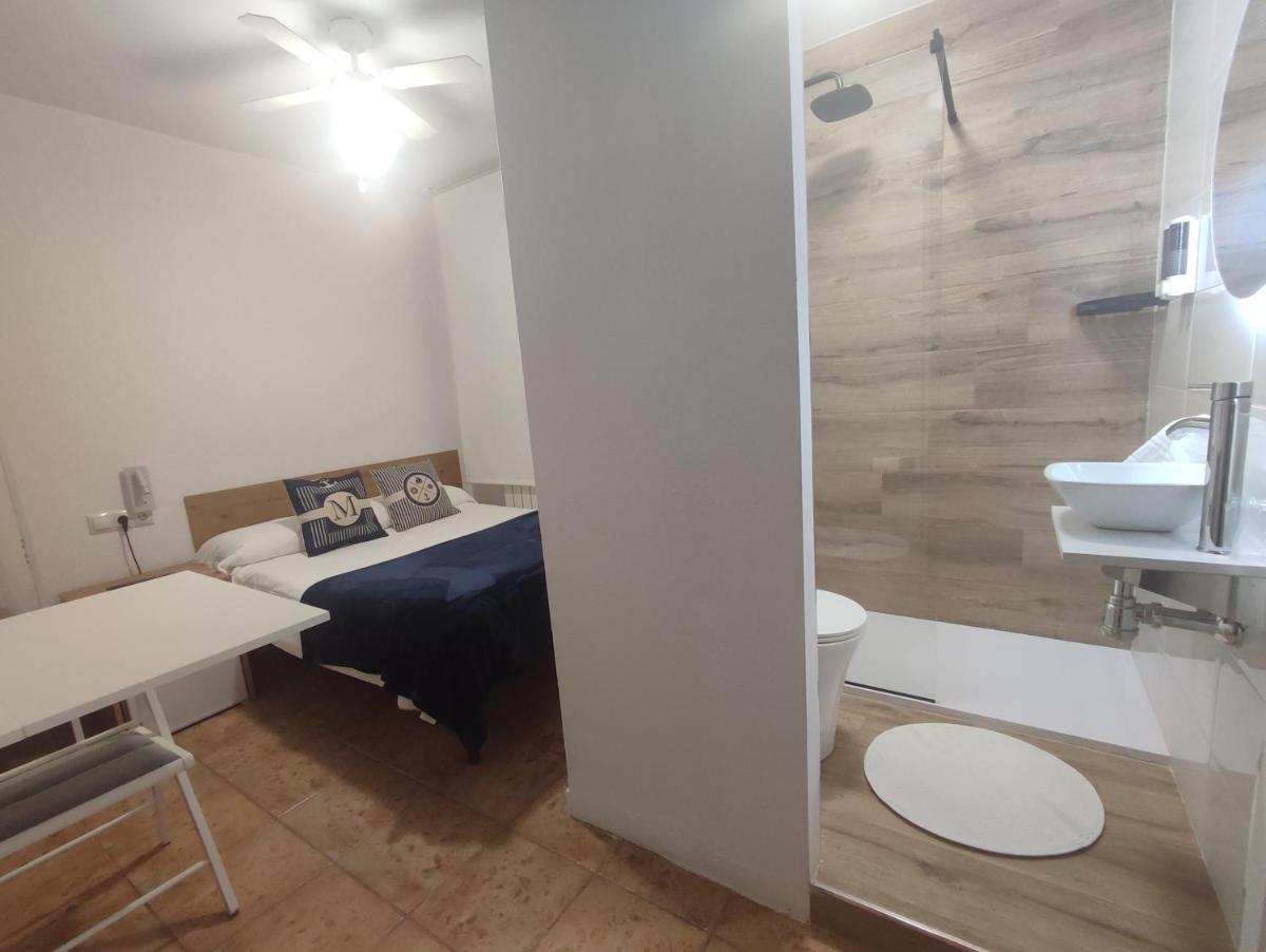 Hostal Lucy - Housity