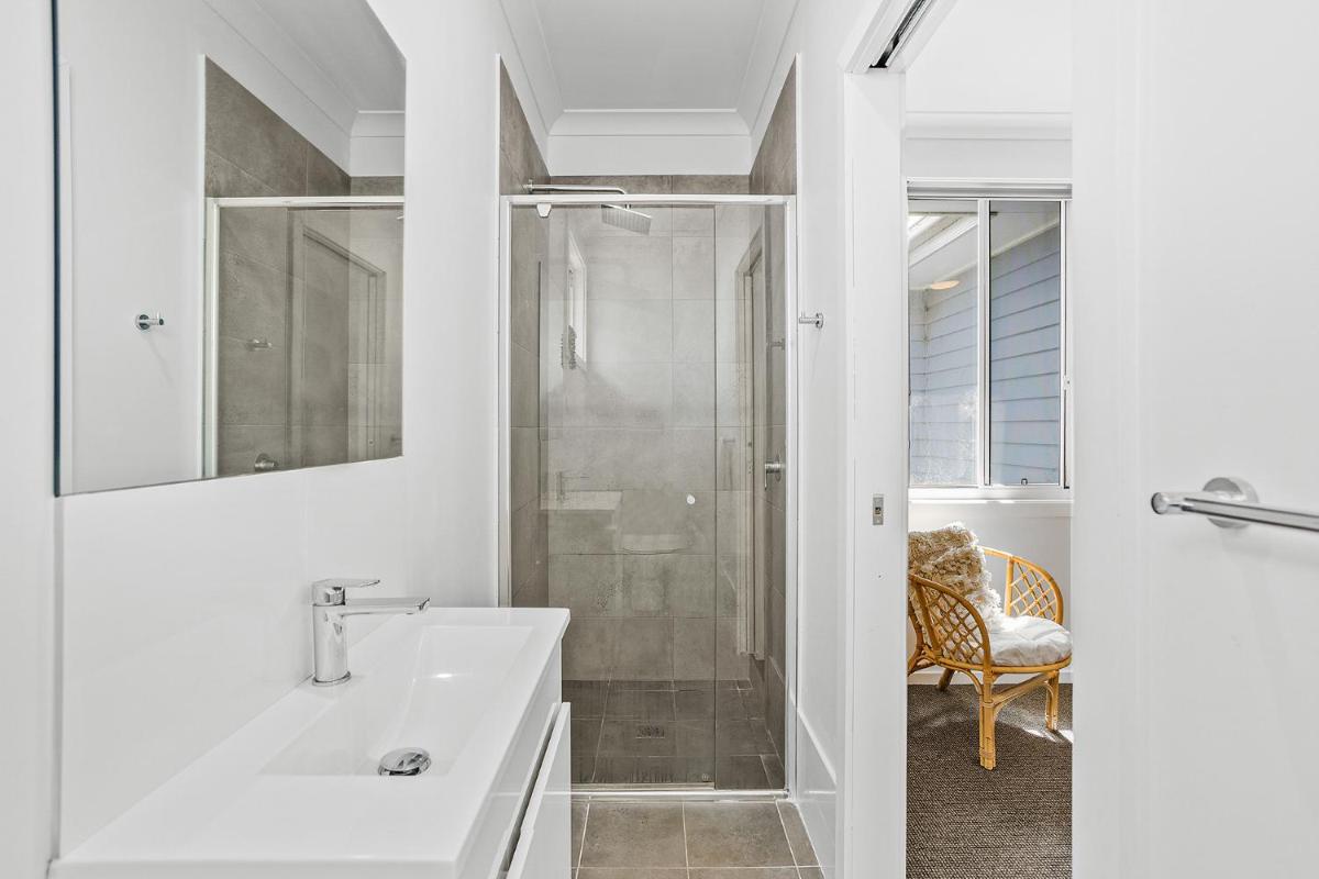Coastal Hideaway - Housity