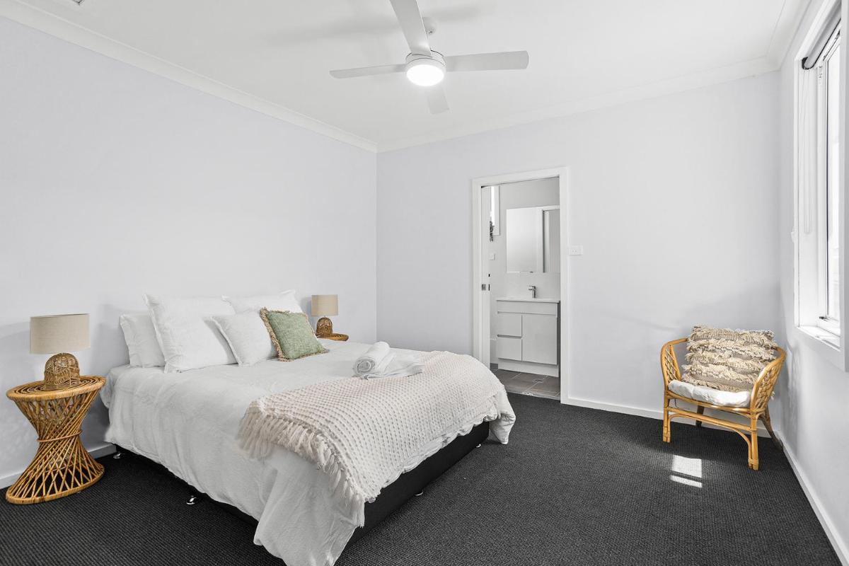Coastal Hideaway - Housity