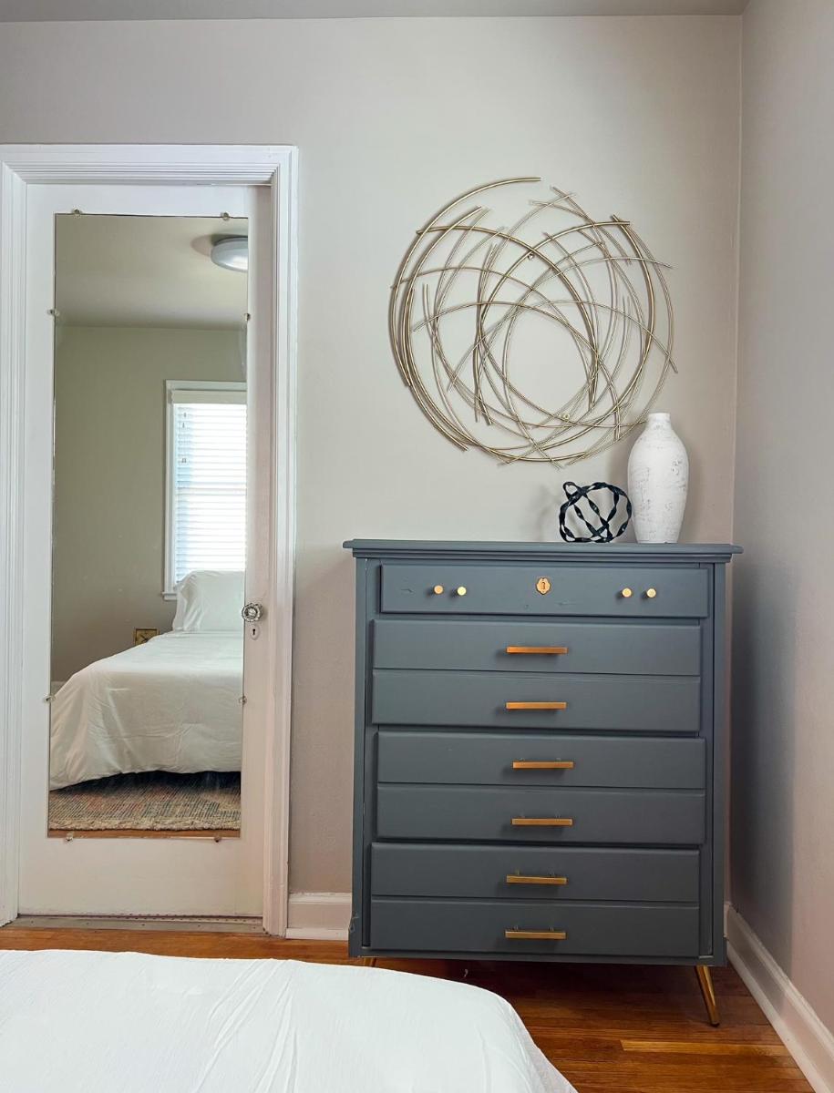 Centrally Located Cozy 1 Bedroom Apartment - Housity