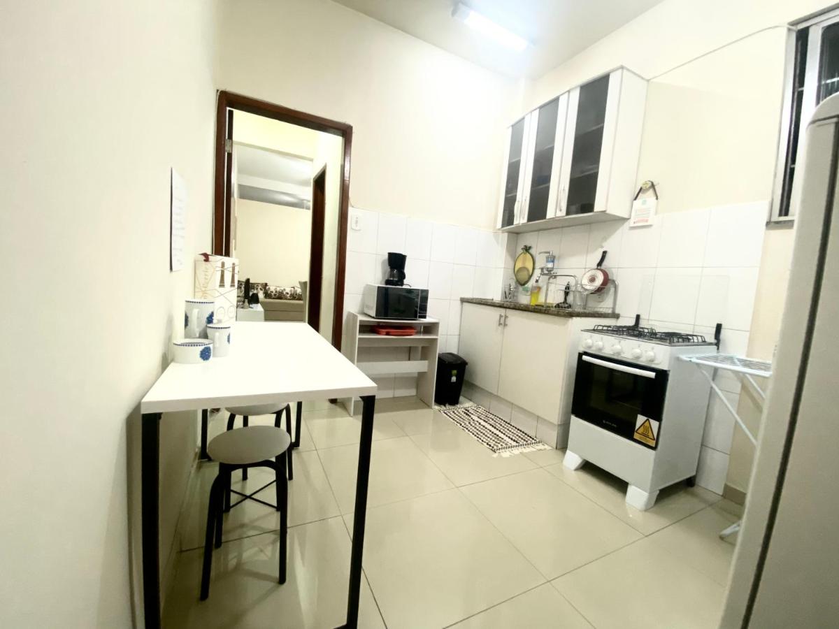 Apartamento quadra da praia de Copacabana - Housity