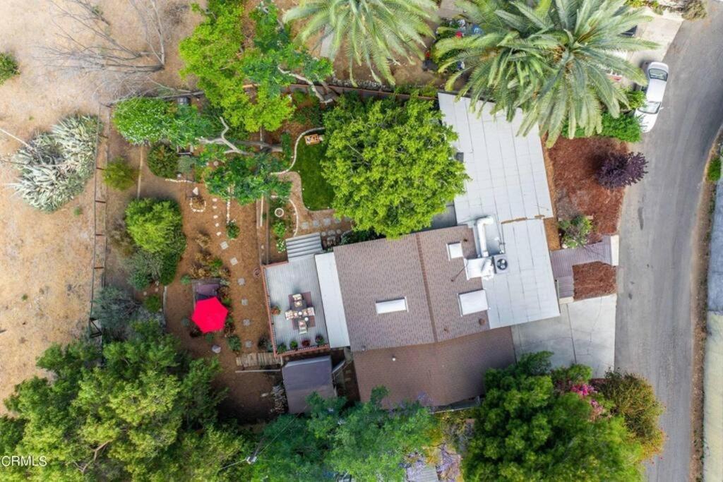 Views Over The Whole City - Cozy Cabin-Like Home - Housity