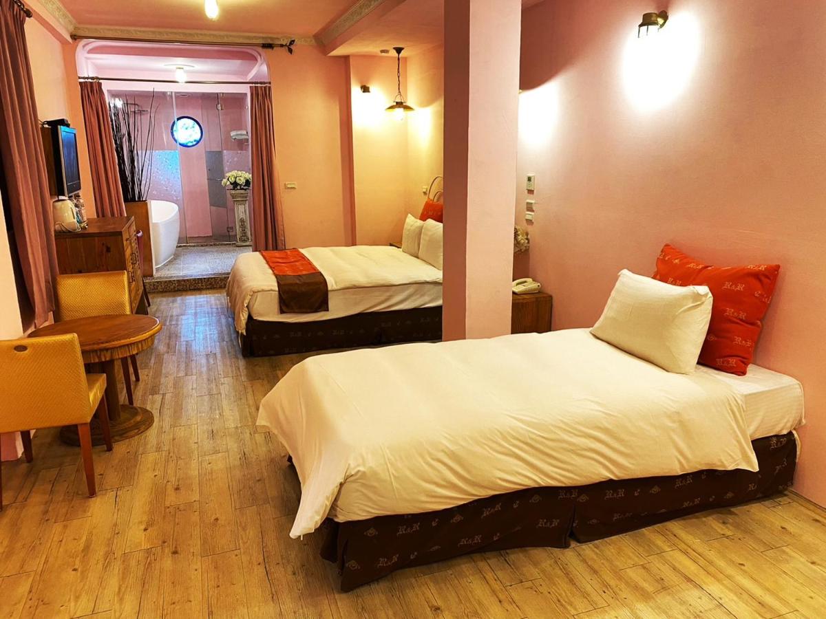 Sanduo Rose Hotel - Housity