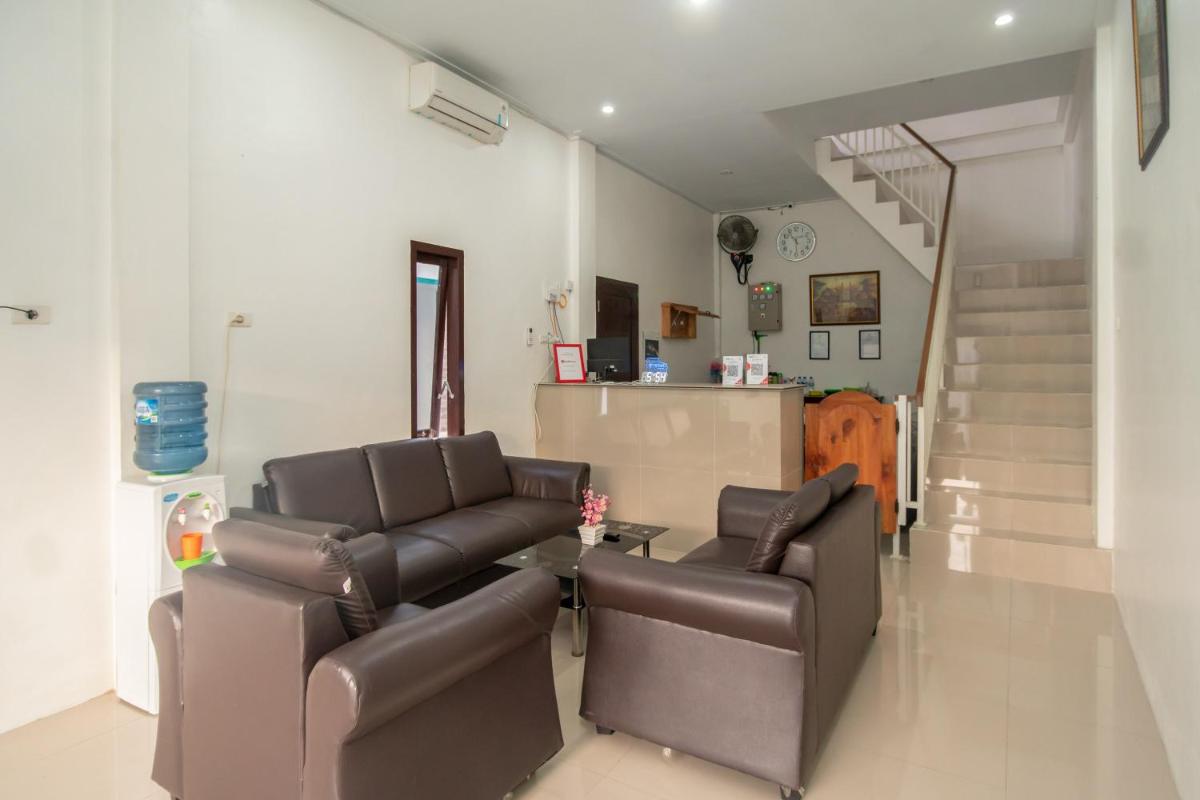 RedDoorz Syariah near Pelabuhan Ulee Lheue Banda Aceh - Housity