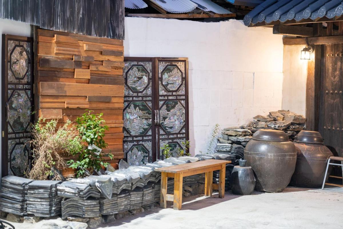 Hanok1942 - Housity