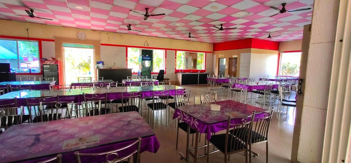 Janardan Coco Palms Resort - Housity