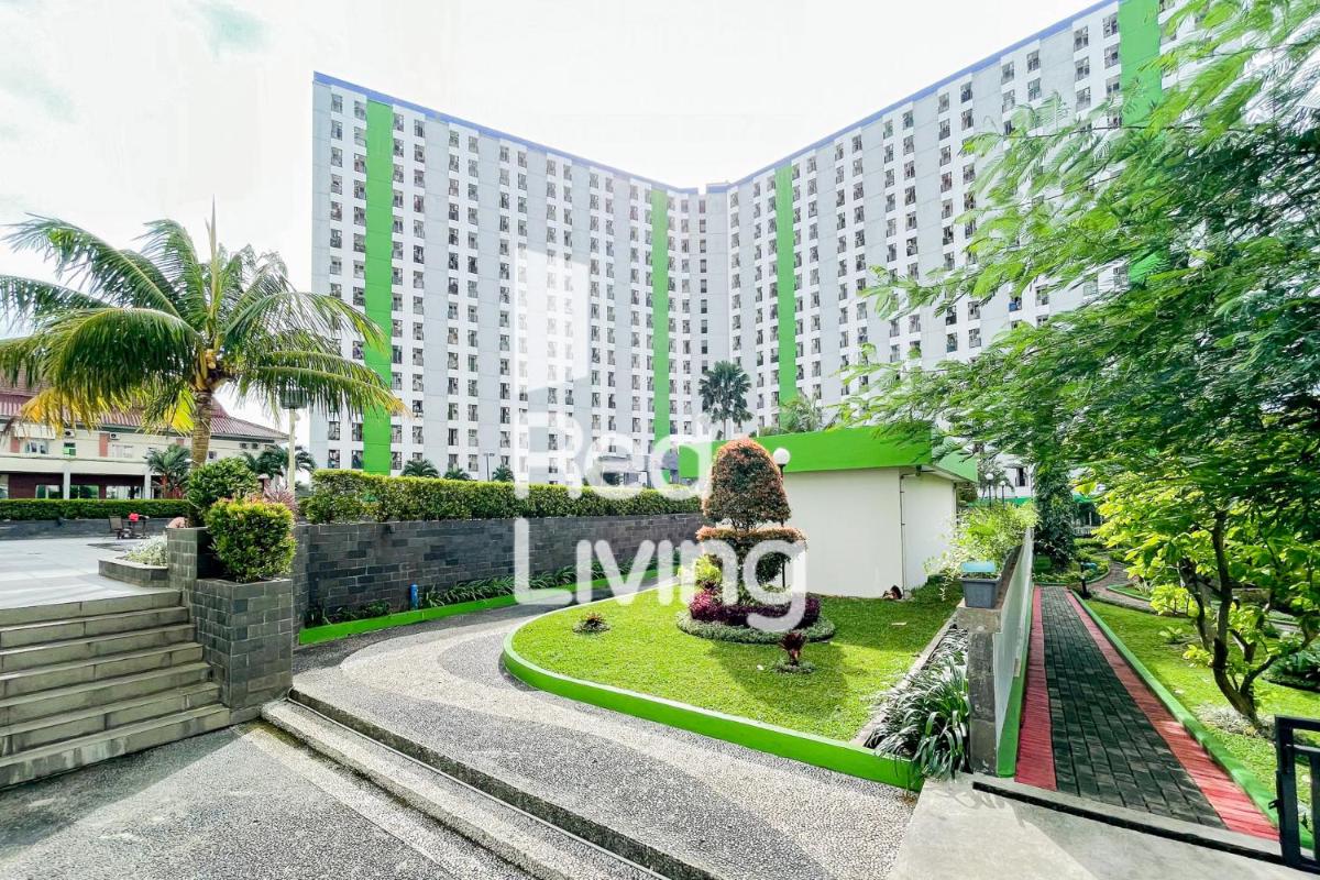 Suitetrails - RedLiving Apartemen Green Lake View Ciputat - Mpo Yani Rooms Tower E with Fast Wifi