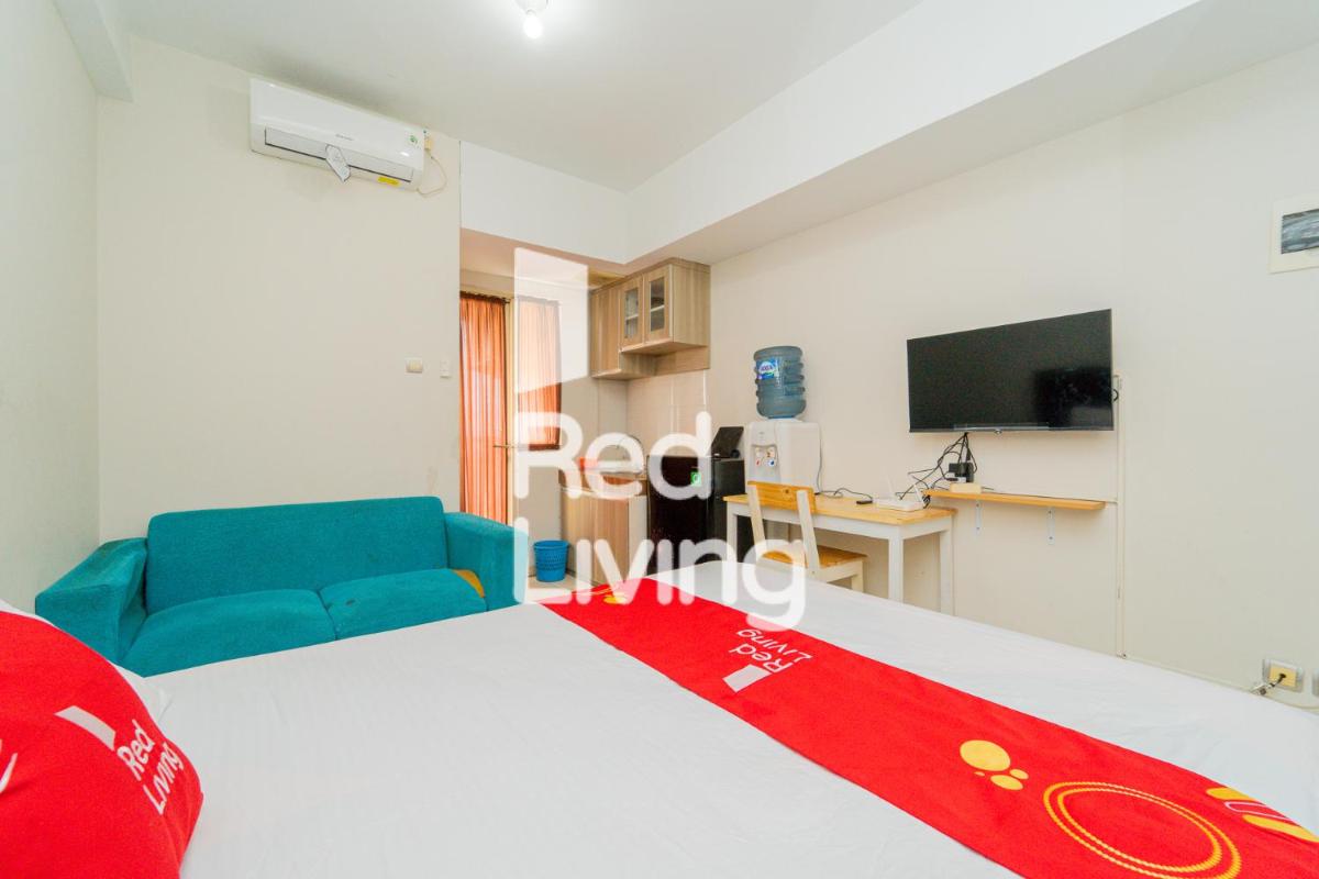 Suitetrails - RedLiving Apartemen Green Lake View Ciputat - Mpo Yani Rooms Tower E with Fast Wifi