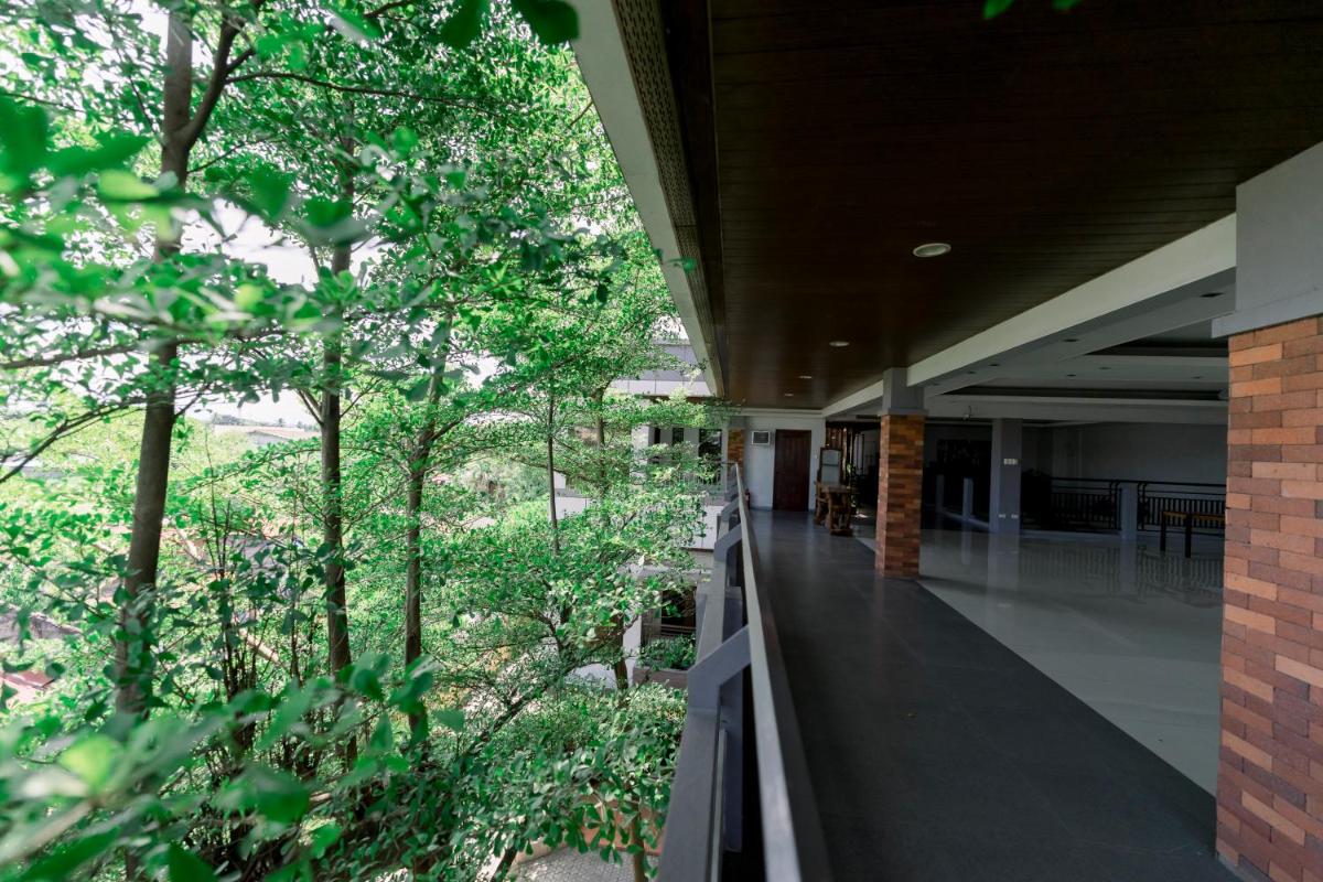 Madonna Hometel and Suites - Housity