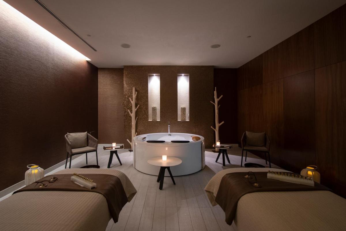 Uma área de estar em EPIC SANA Lisboa Hotel
