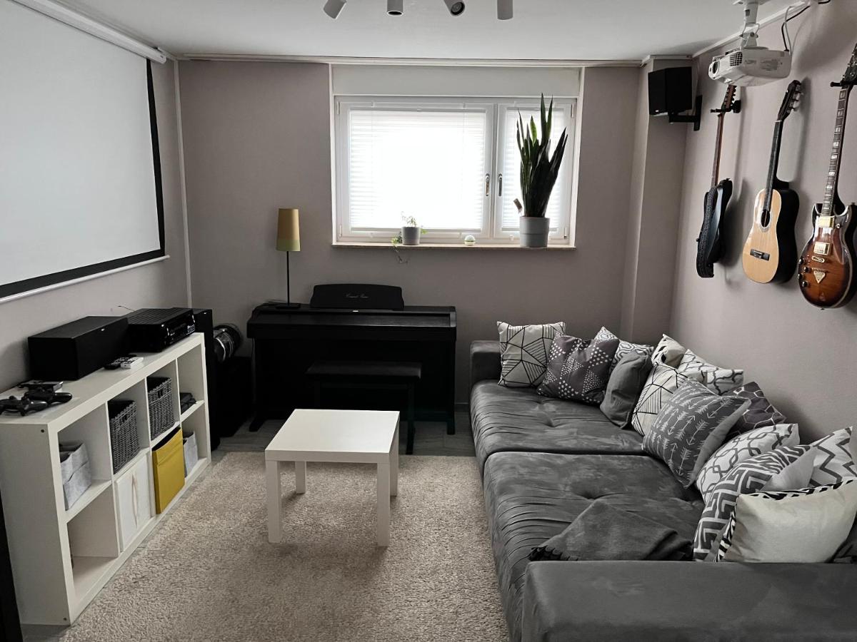 Suitetrails - Ferienwohnung mit Kinoanlage