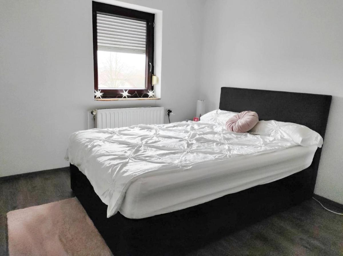 Suitetrails - Apartment am See - Borken, Hessen