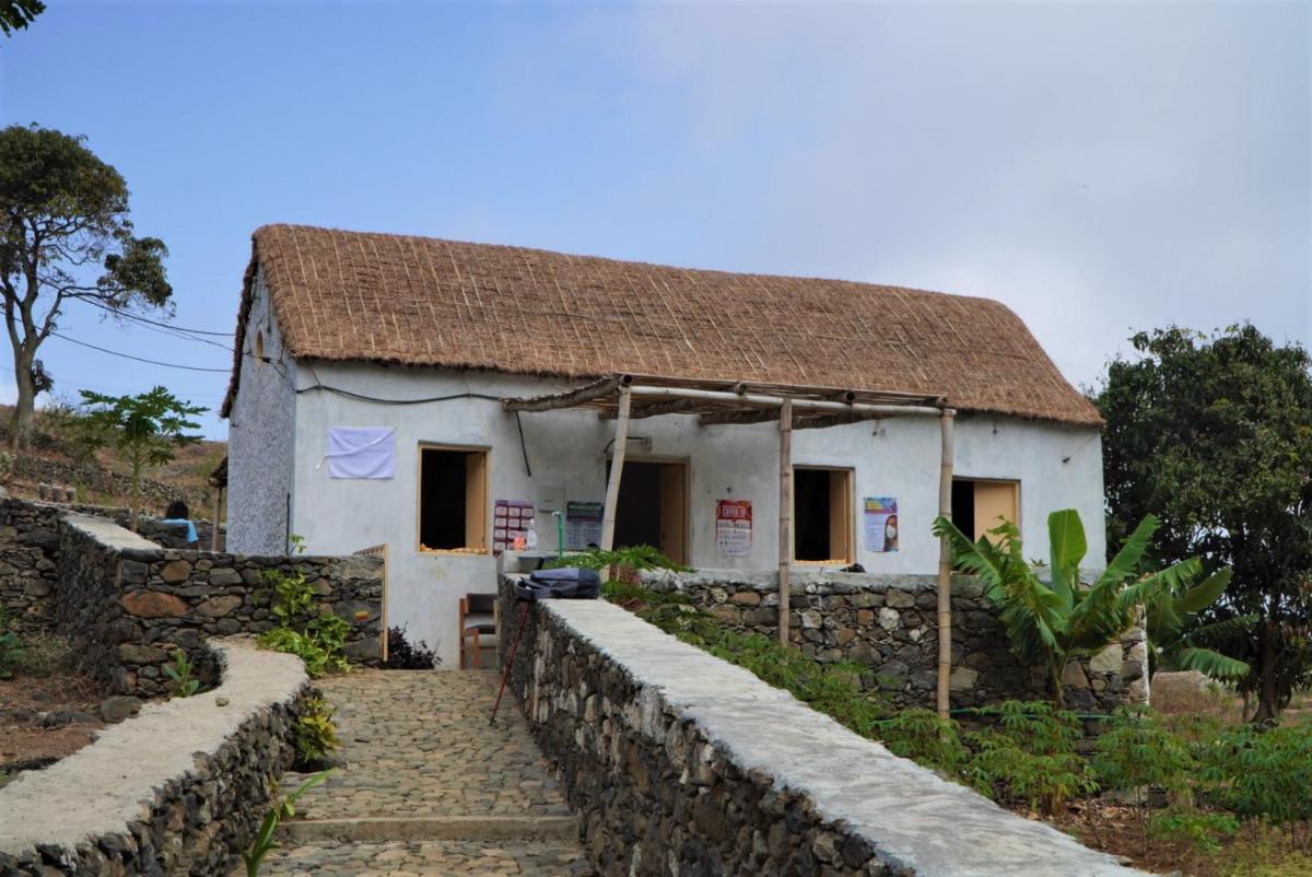 Pousada Dragoeiro Monte Joana Santo Antão - Housity